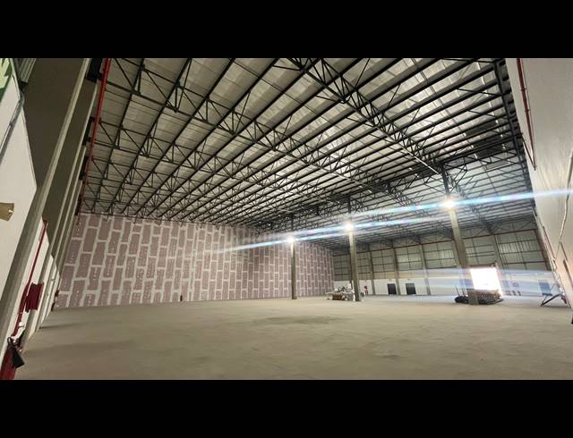 2,500M² WAREHOUSE TO LET IN SPARTAN